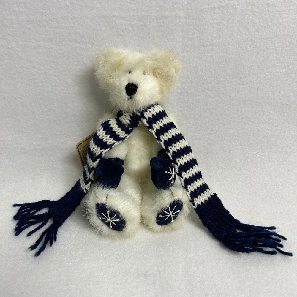 Collectable Boyds Bears & Friends  Small White‎ Polar Bear Scarf Mittens